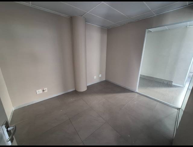 181M² OFFICE TO LET IN RIVONIA